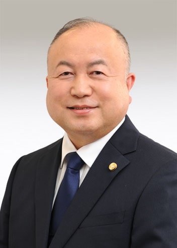 弁護士 鈴木 章二